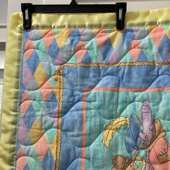 Vintage Baby Blanket Bears playing dress up 💕
Shows light wear from age & play - Picture 9 of 16